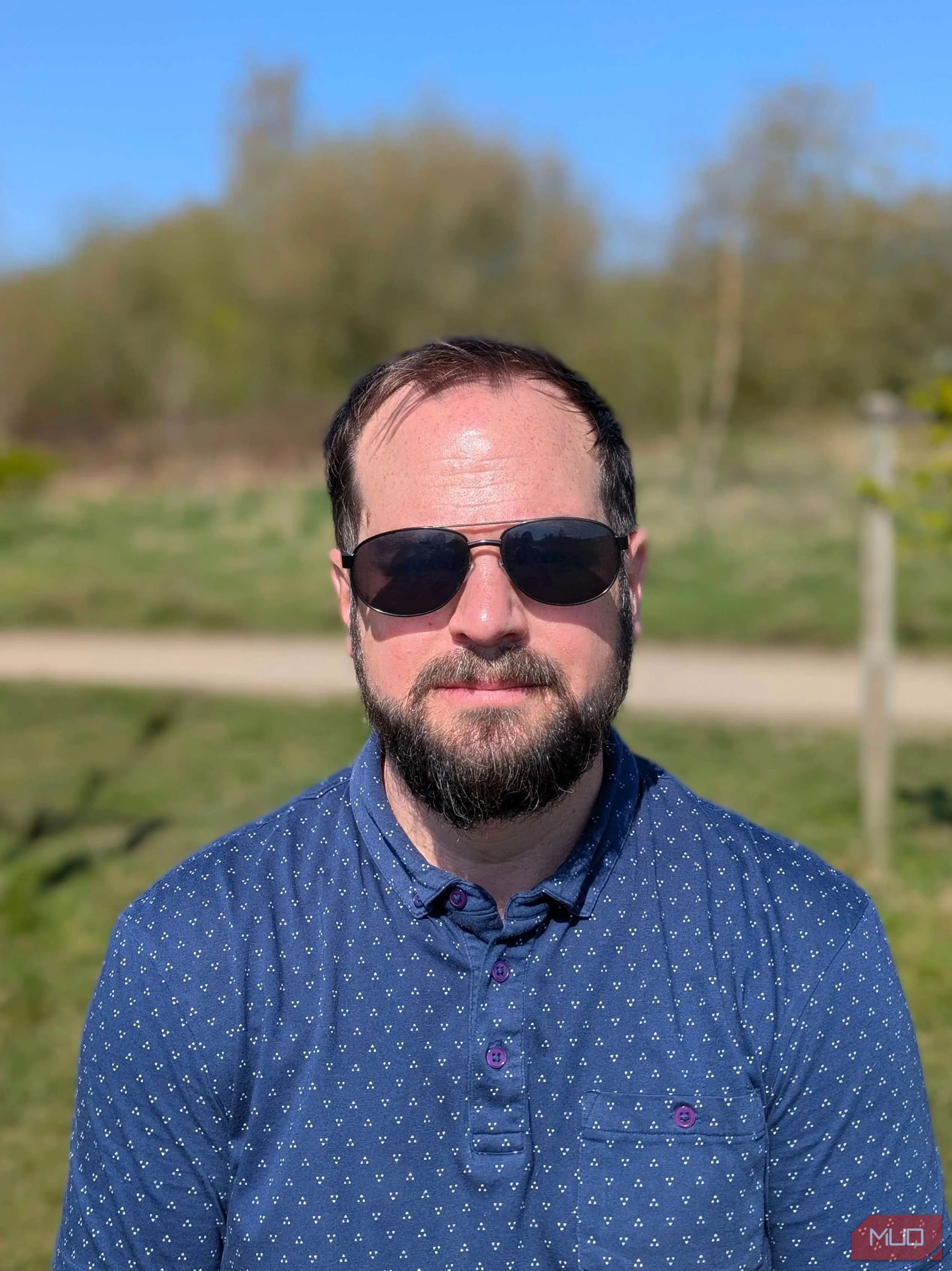 Ảnh chân dung chụp với chế độ Portrait Mode, phông nền được làm mờ nhẹ nhàng