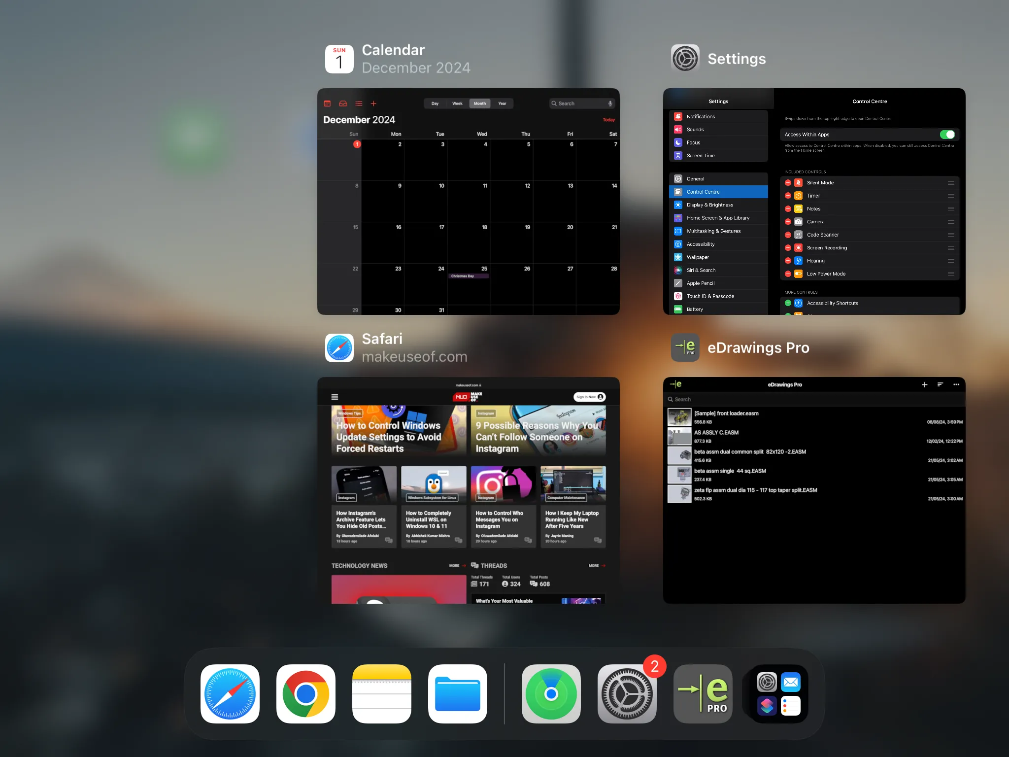 Bộ chuyển đổi ứng dụng iPadOS hiển thị nhiều ứng dụng đang mở, minh họa khả năng đa nhiệm trên iPad.