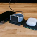 Bộ sạc không dây Infinacore T3 sạc iPhone, Apple Watch và AirPods