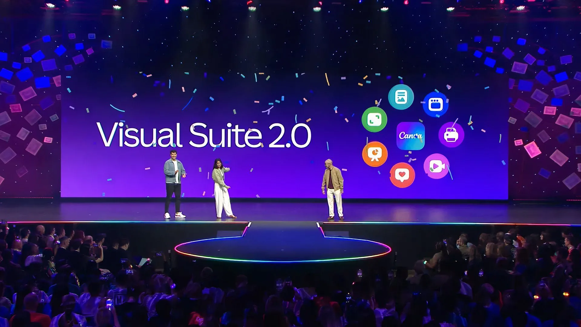 Các diễn giả giới thiệu Visual Suite 2.0 trên màn hình lớn tại sự kiện Canva Create 2025