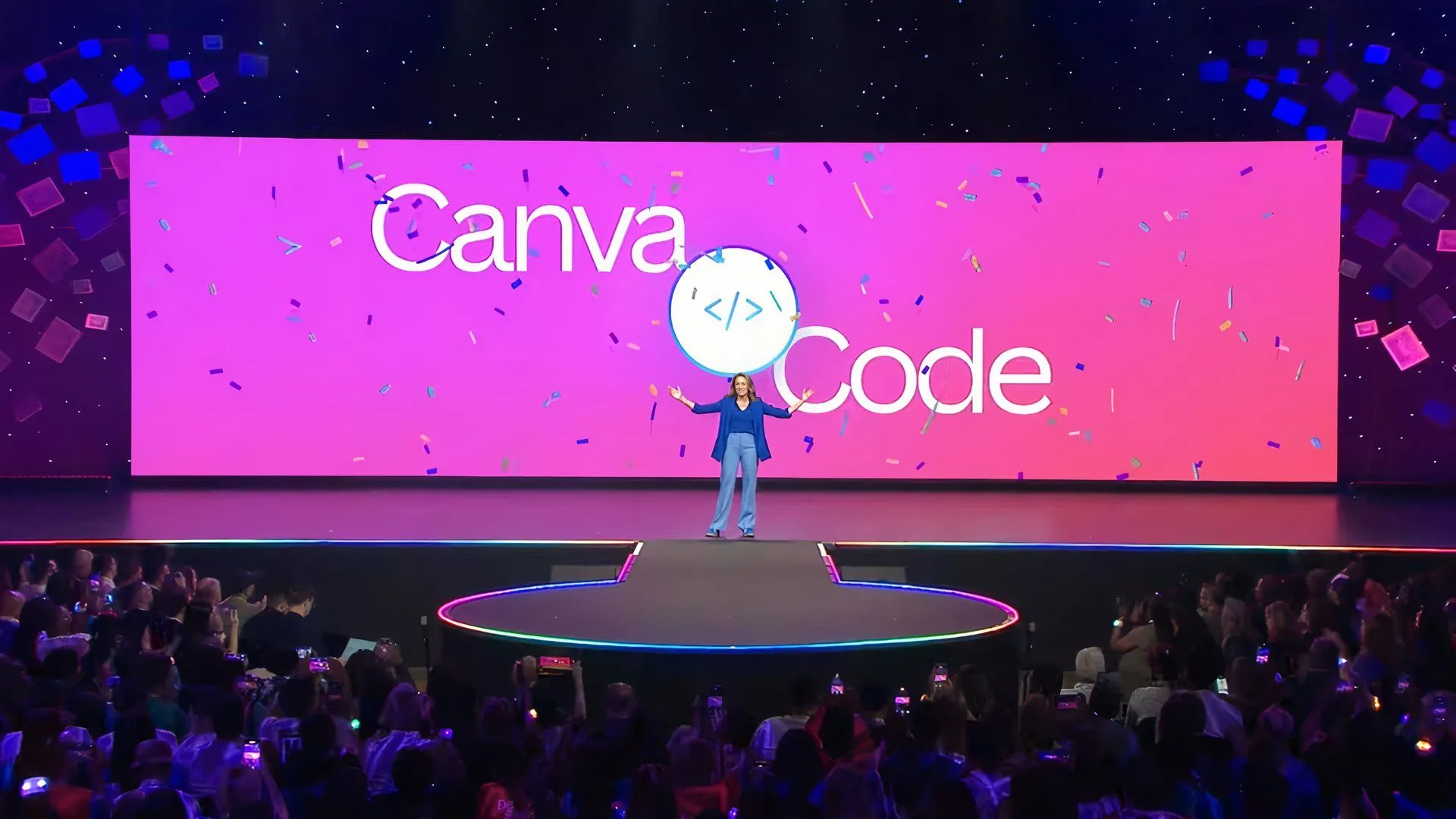 Các diễn giả ra mắt Canva Code, công cụ tạo mã không cần lập trình