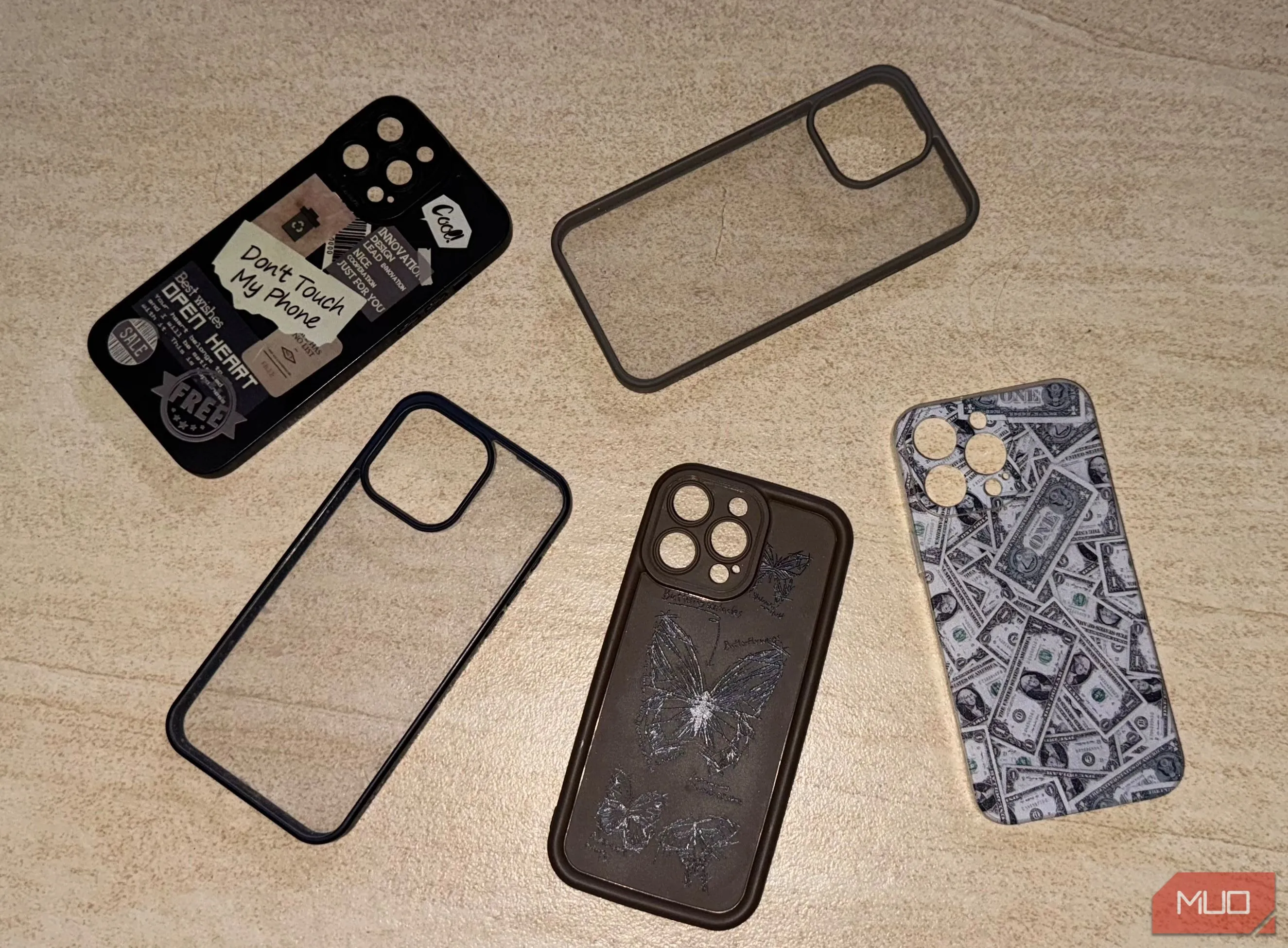 Các loại ốp lưng điện thoại iPhone 15 Pro Max