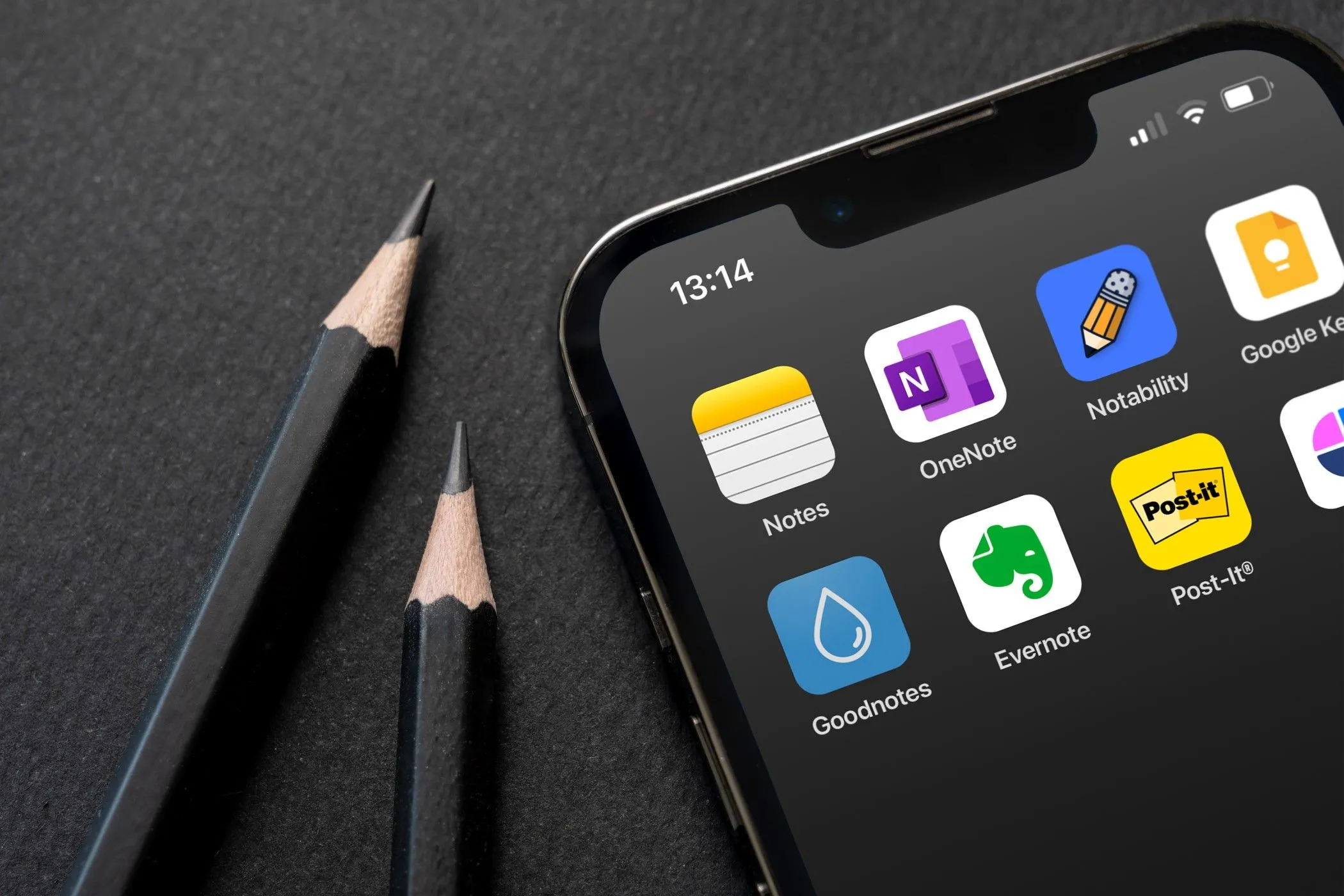 Các logo ứng dụng ghi chú phổ biến trên màn hình iPhone, minh họa tầm quan trọng của tính năng theo dõi nguồn