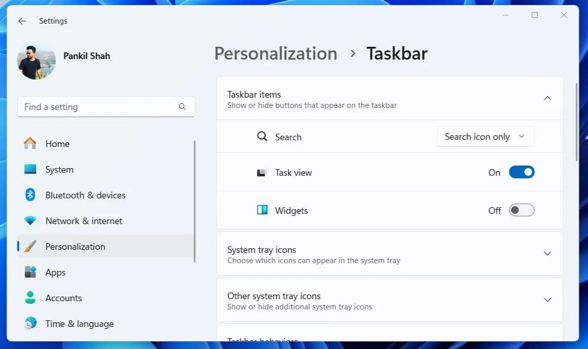 Các tùy chọn Taskbar trong ứng dụng Cài đặt Windows 11