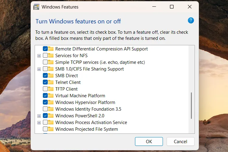 Cách bật tính năng Telnet Client trong Windows Features