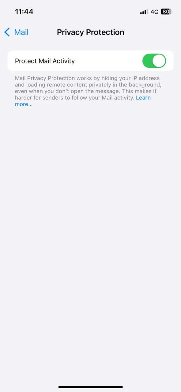 Cài đặt Bảo vệ Hoạt động Thư trên iPhone
