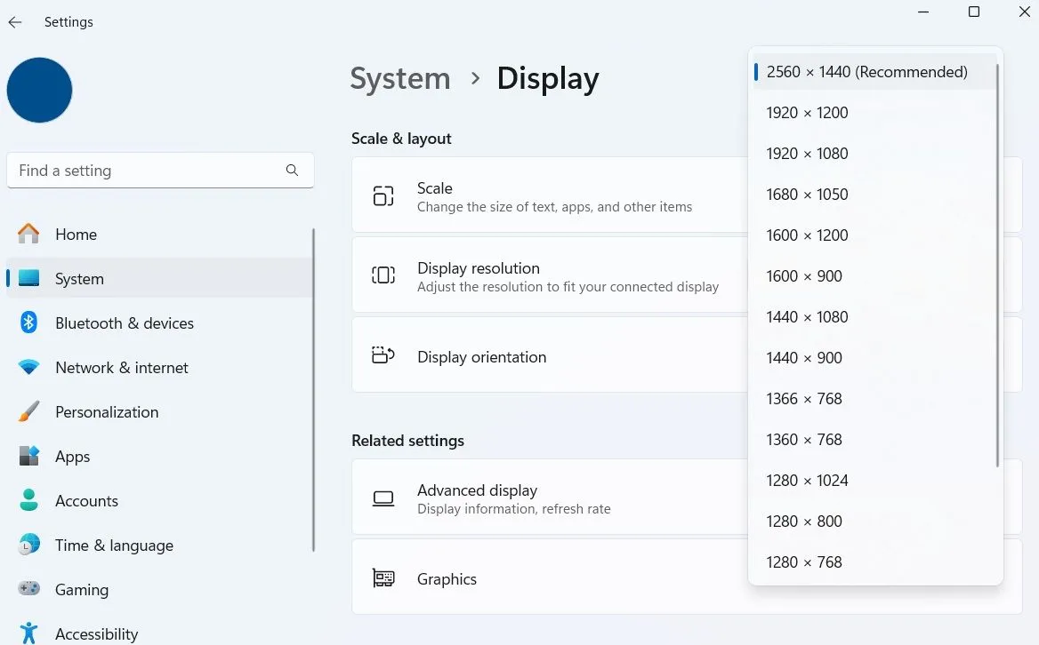 Cài đặt độ phân giải màn hình trong Windows 11, hiển thị các tùy chọn