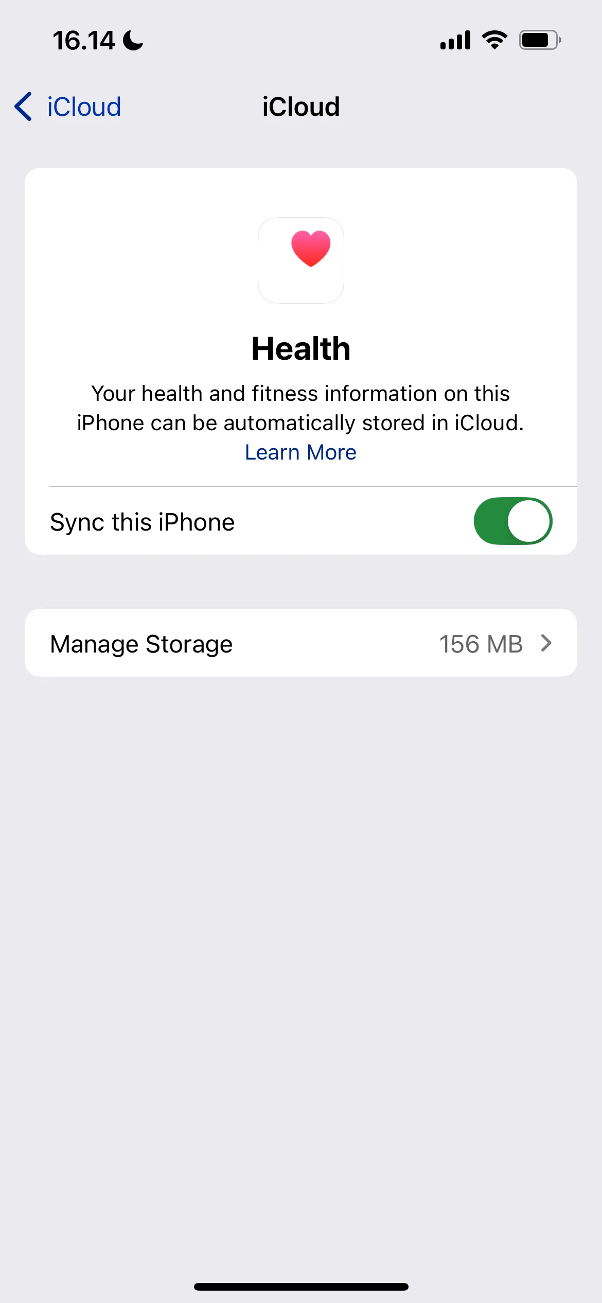 Cài đặt ứng dụng Sức khỏe trong ứng dụng Cài đặt iOS để quản lý dữ liệu.