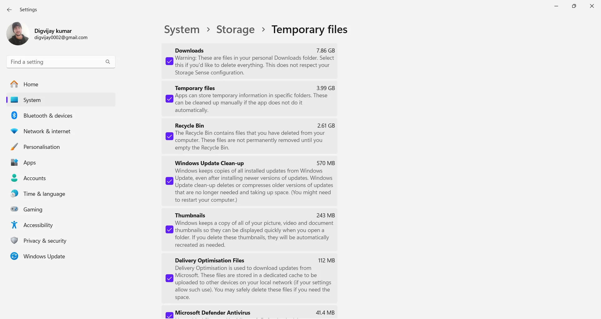 Cài đặt Windows hiển thị tùy chọn xóa &quot;Thumbnails&quot; (Hình ảnh thu nhỏ) trong phần Tệp Tạm thời.