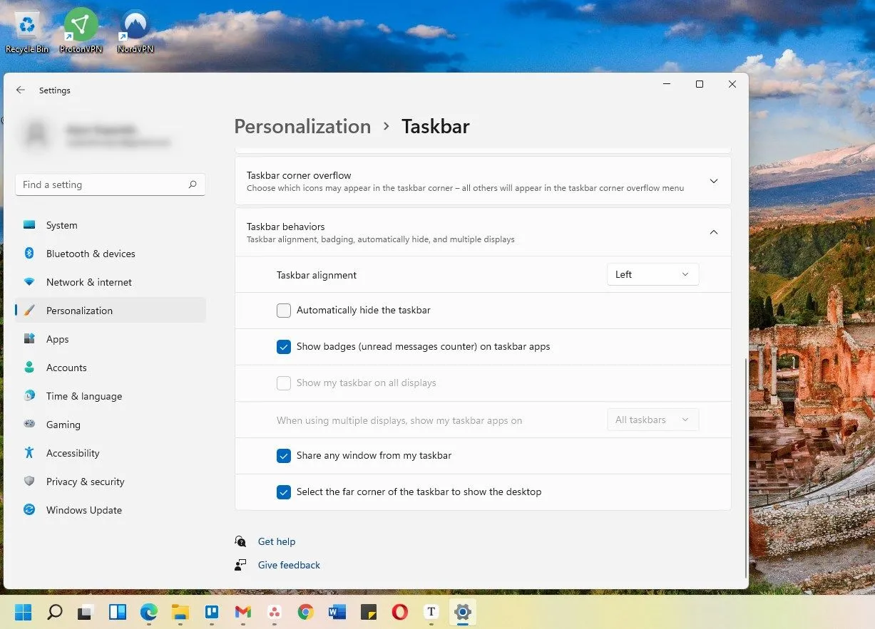Căn chỉnh các biểu tượng sang trái trên thanh Taskbar của Windows 11