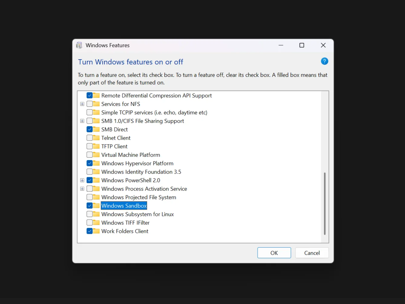 Cửa sổ &quot;Windows Features&quot; hiển thị tùy chọn Windows Sandbox được đánh dấu đã bật, sẵn sàng để sử dụng.