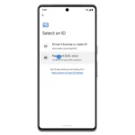 Điện thoại di động hiển thị ứng dụng Google Wallet với tùy chọn thêm hộ chiếu hoặc các loại giấy tờ tùy thân số hóa khác