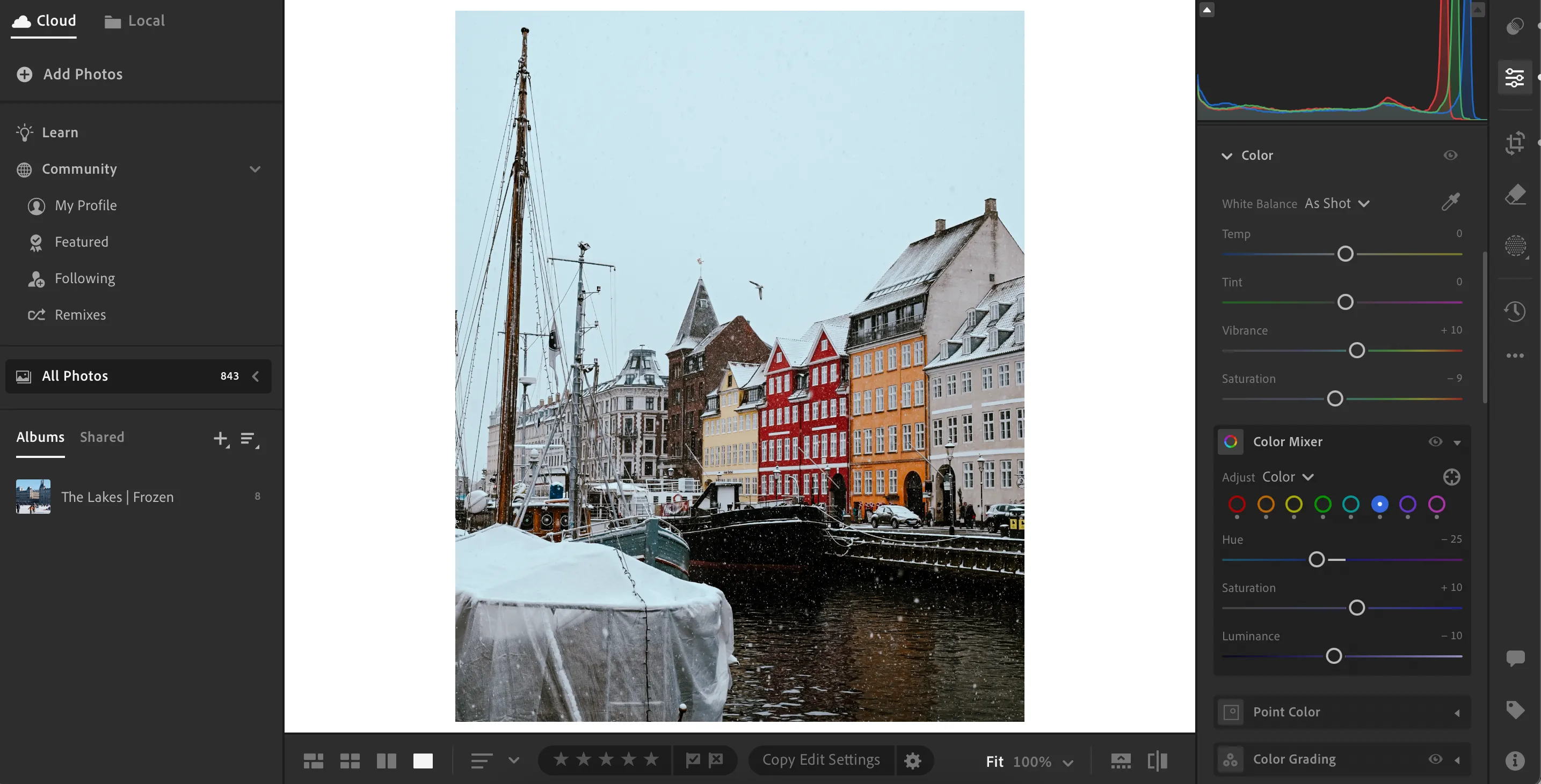 Giao diện Adobe Lightroom đang chỉnh sửa một tệp ảnh JPEG, hiển thị các thanh điều chỉnh tông màu và chi tiết.