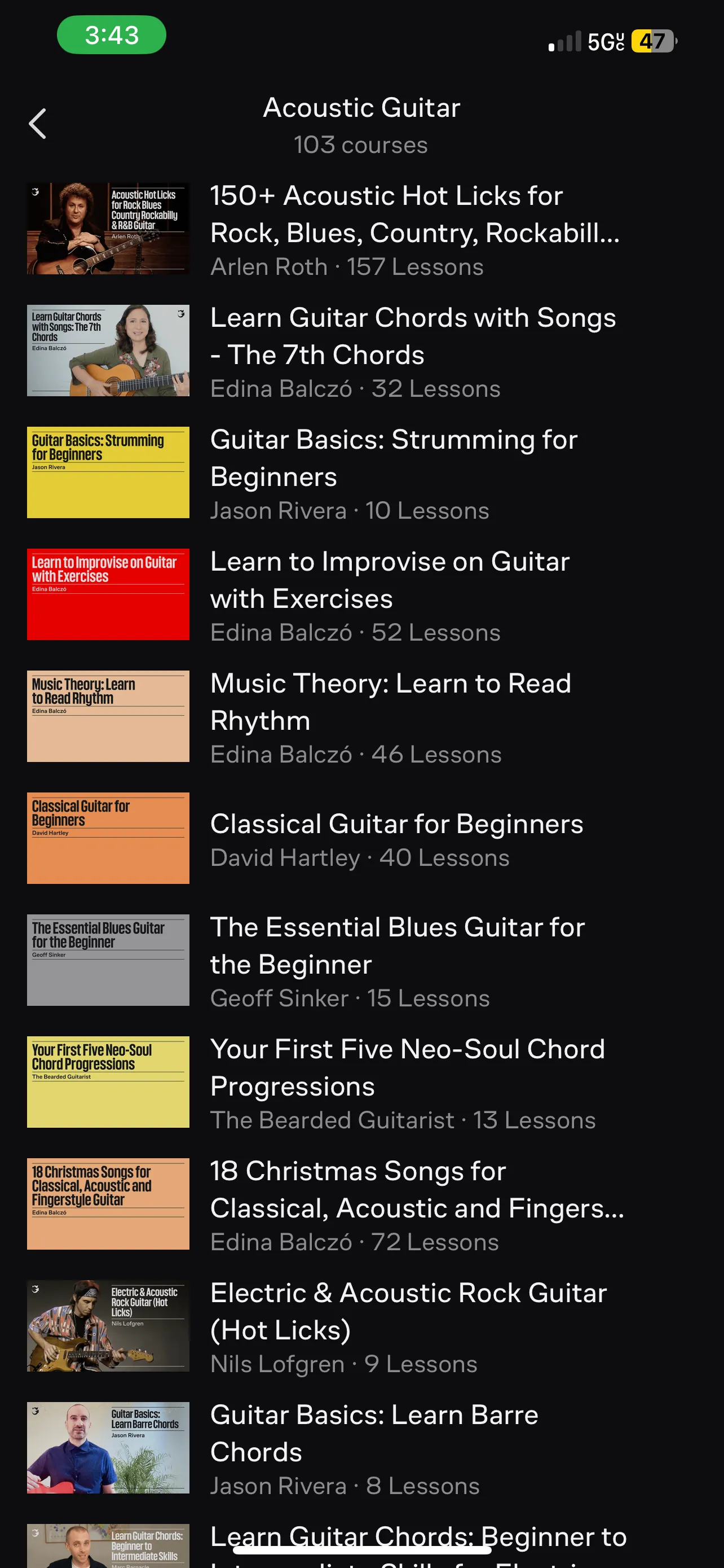 Giao diện bài học guitar acoustic trên ứng dụng Ultimate Guitar.