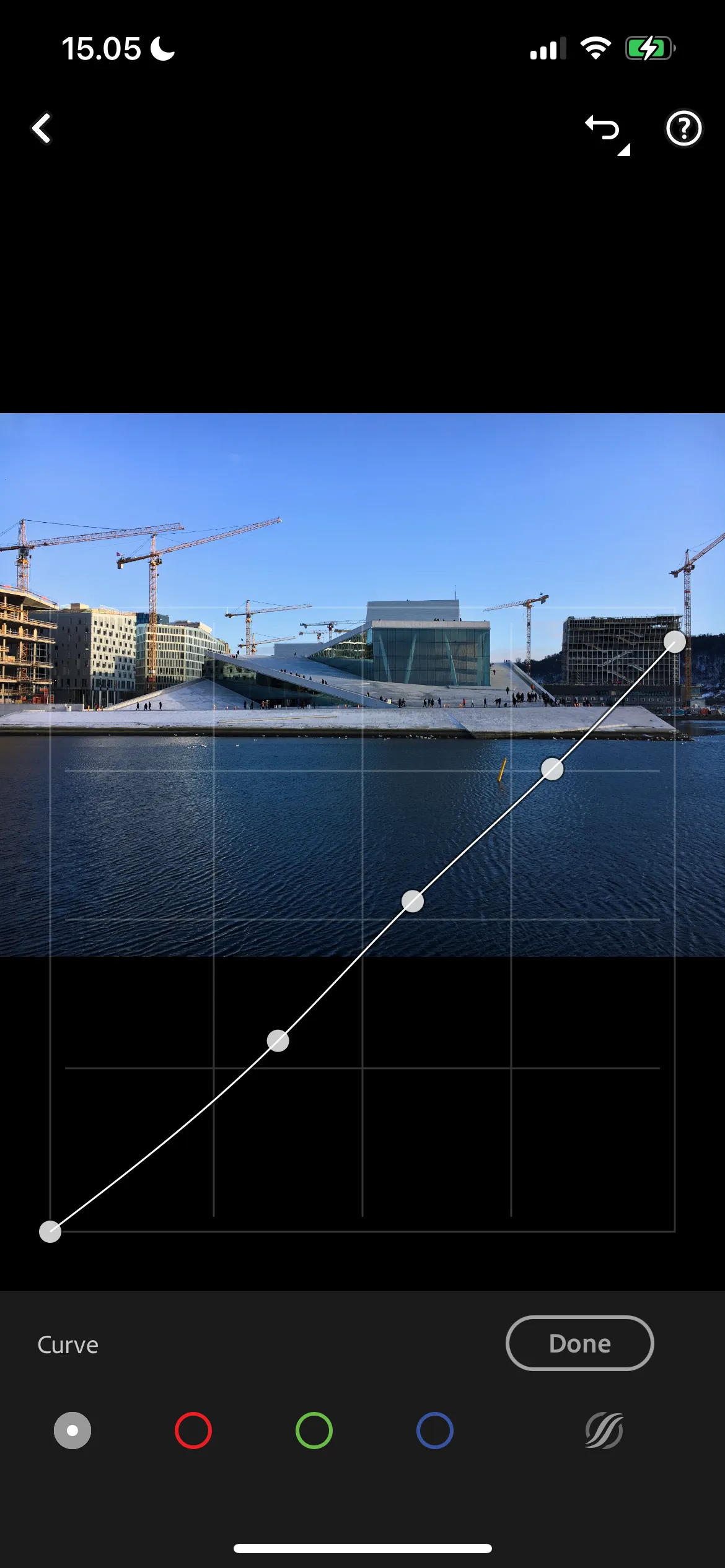 Giao diện chỉnh sửa đường cong tông màu (Tone Curves) trong Lightroom, minh họa công cụ hậu kỳ chỉnh sửa ảnh.