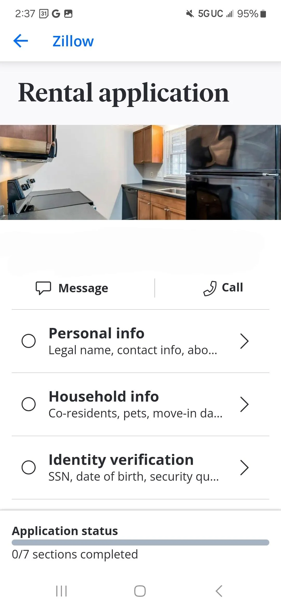 Giao diện điền thông tin cá nhân và hộ gia đình để hoàn tất đơn xin thuê căn hộ qua Zillow.