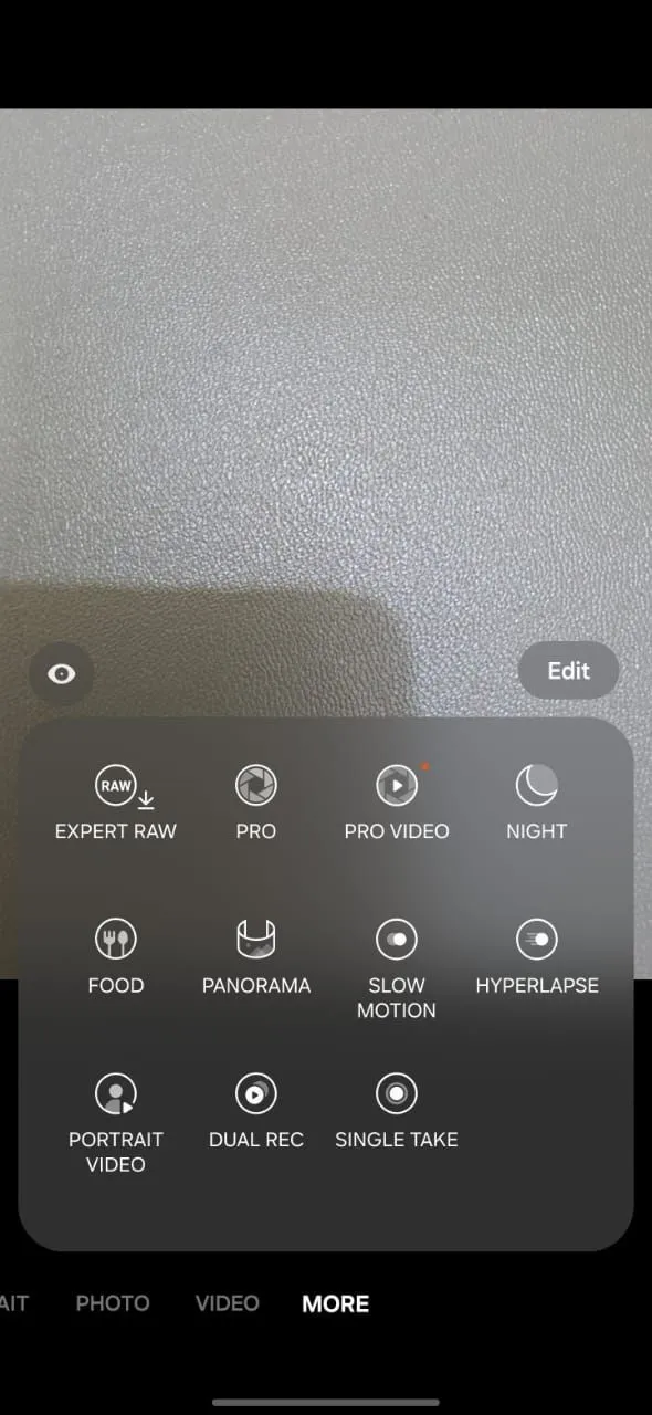 Giao diện Expert RAW trên điện thoại Samsung