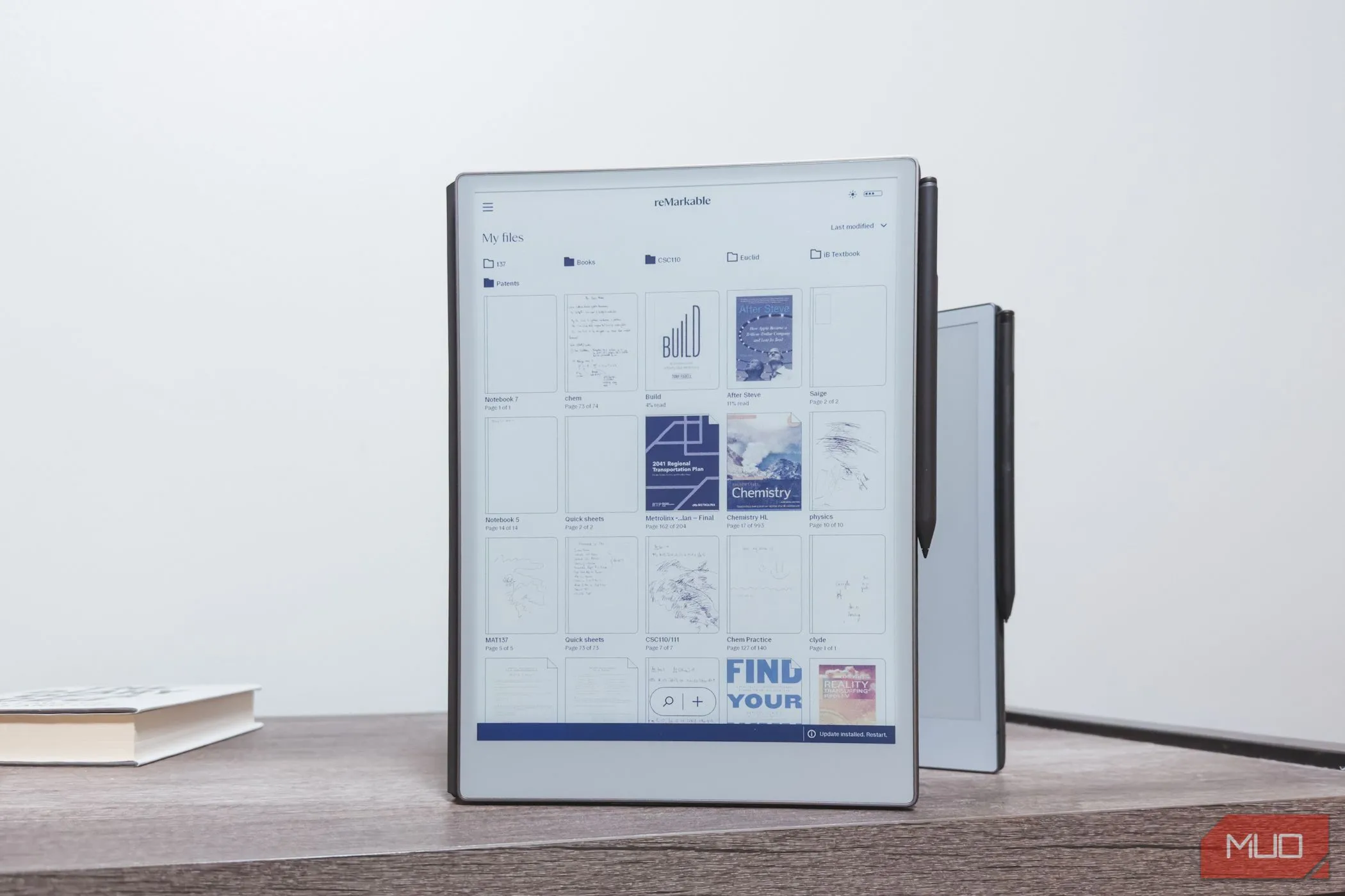 Giao diện màn hình chính hệ điều hành đơn giản của reMarkable Paper Pro