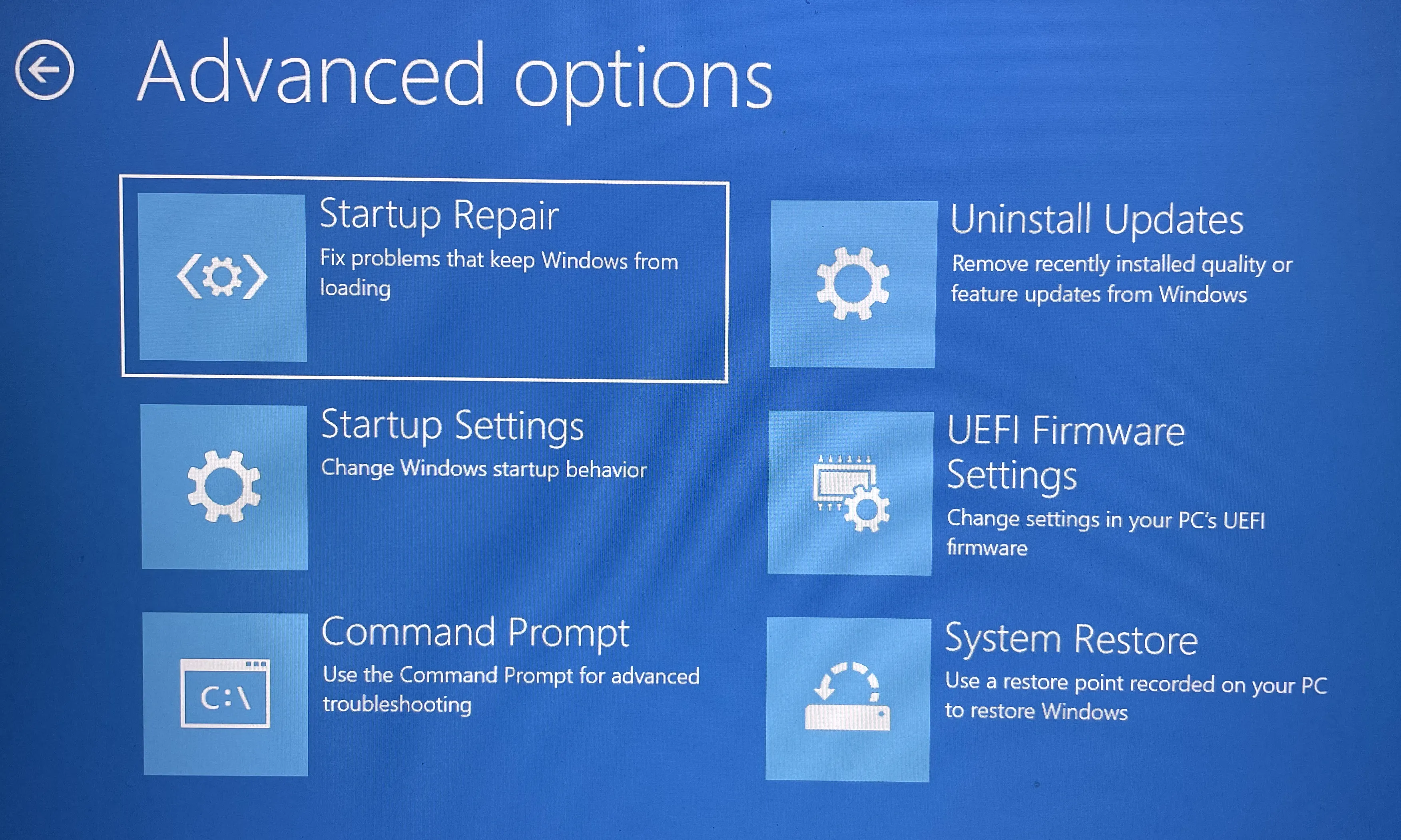 Giao diện màn hình Tùy chọn Nâng cao (Advanced Options) trong Môi trường Khôi phục Windows (WinRE)