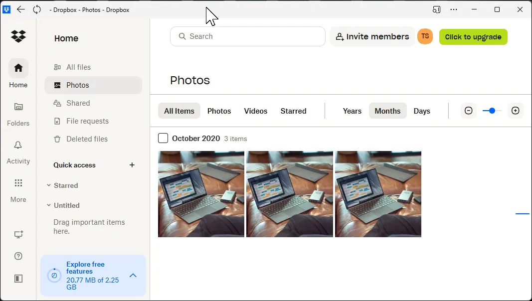 Giao diện người dùng của Dropbox hiển thị tab ảnh, minh họa khả năng quản lý media hiệu quả.