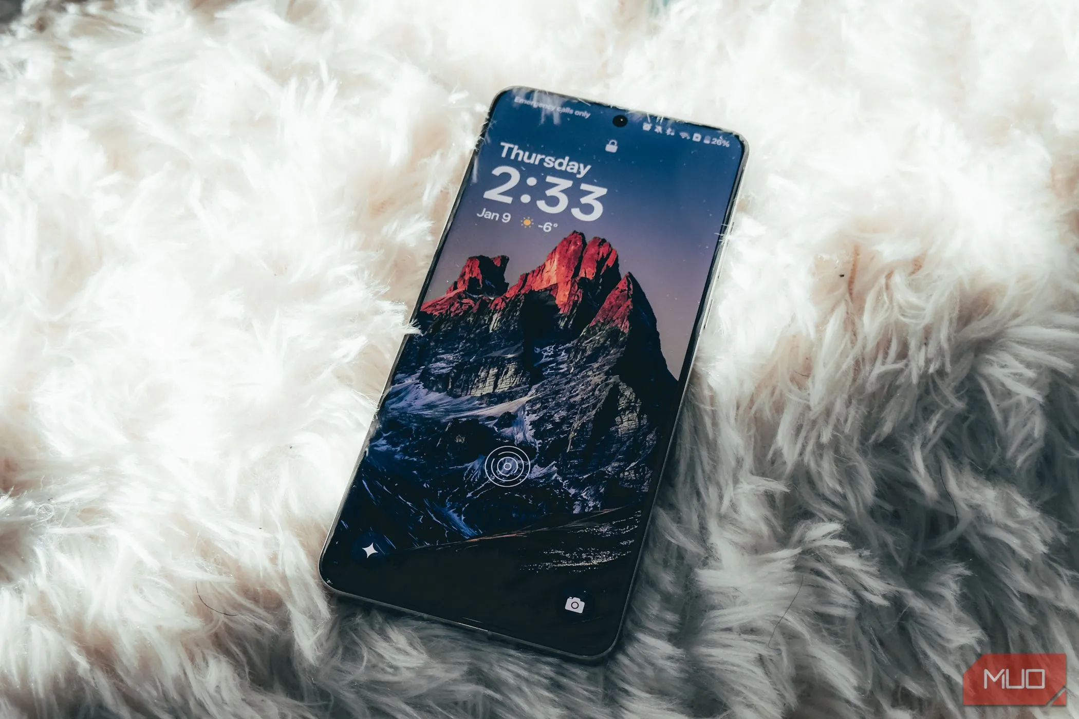 Giao diện OxygenOS 15 trên màn hình OnePlus 13, thể hiện khả năng đa nhiệm và trải nghiệm mượt mà