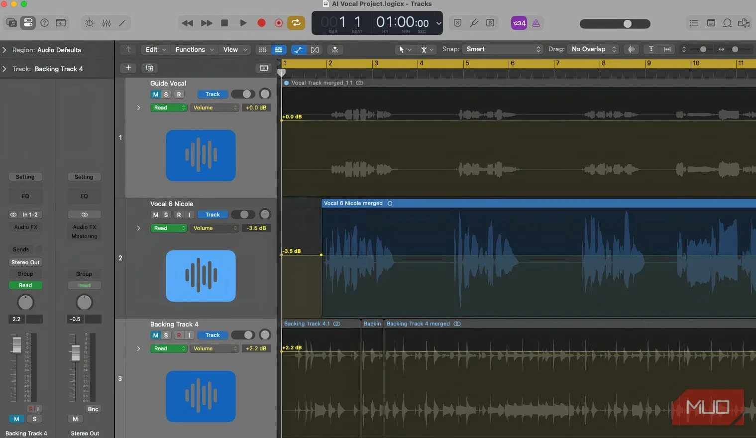 Giao diện phần mềm Logic Pro 11 hiển thị trang sắp xếp bản thu âm vocal, minh họa quá trình sản xuất âm nhạc tại nhà.