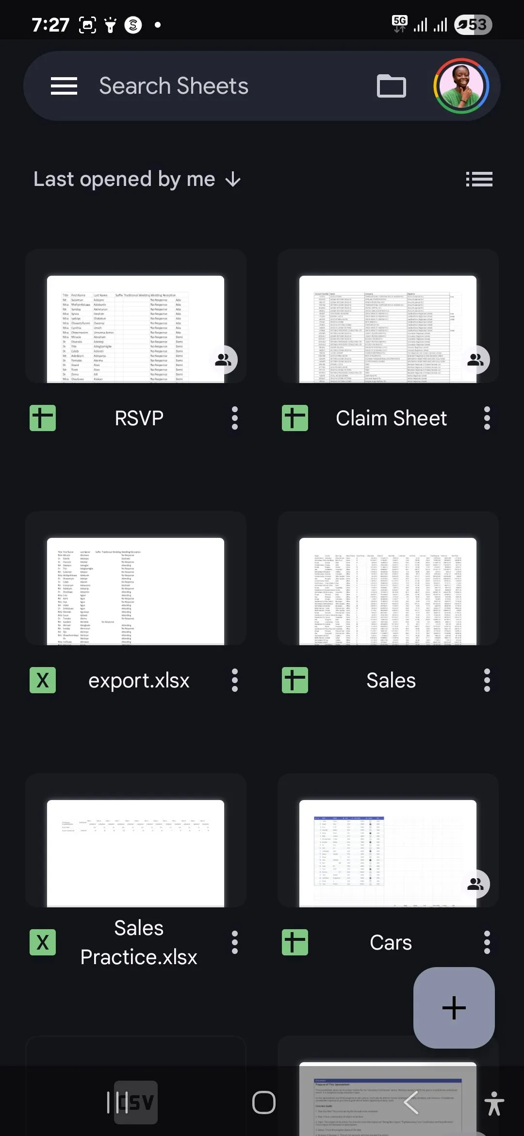 Giao diện trang chủ Google Slides trên thiết bị Android, với các bản thuyết trình gần đây dễ dàng truy cập.