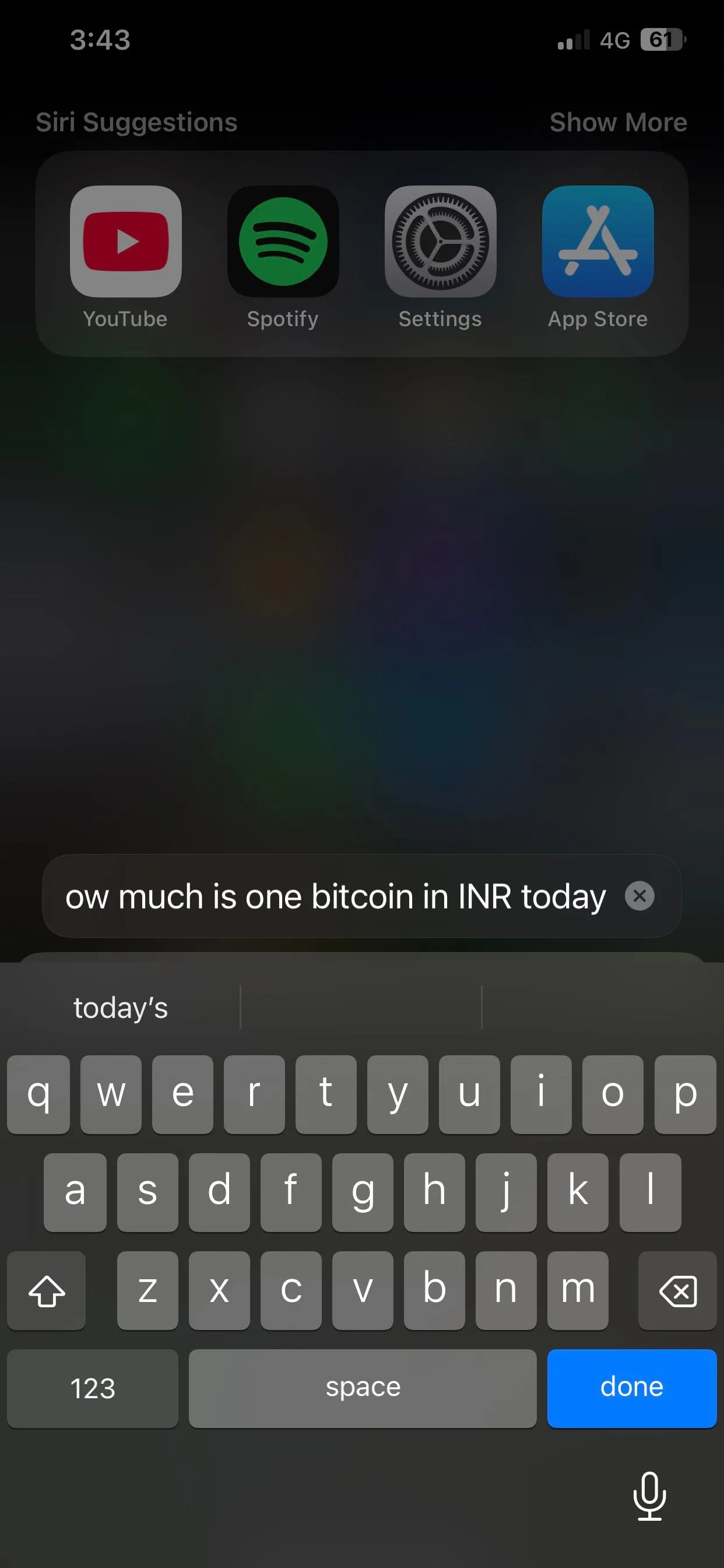 Giao diện tương tác với Siri qua văn bản trên iPhone chạy iOS 17.