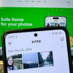 Giao diện ứng dụng Ente Photos trên điện thoại Android và máy tính MacBook, minh họa tính năng đồng bộ và bảo mật dữ liệu ảnh.