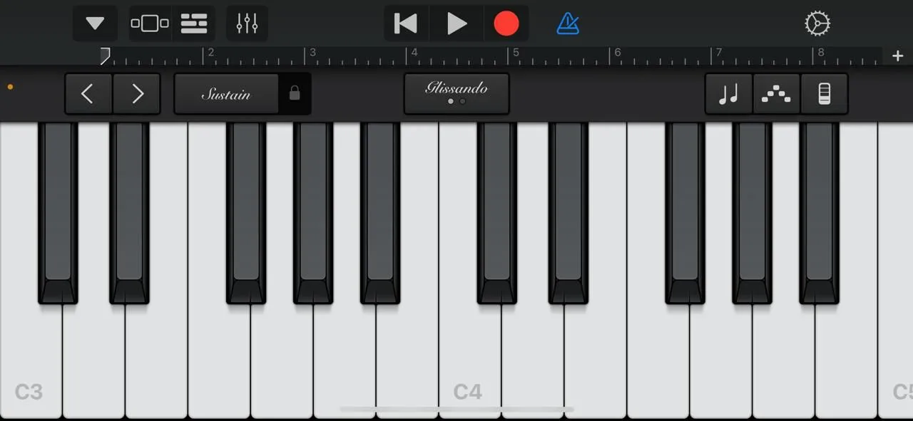 Giao diện ứng dụng GarageBand trên iPhone với bàn phím piano ảo, cho phép người dùng sáng tạo nhạc.