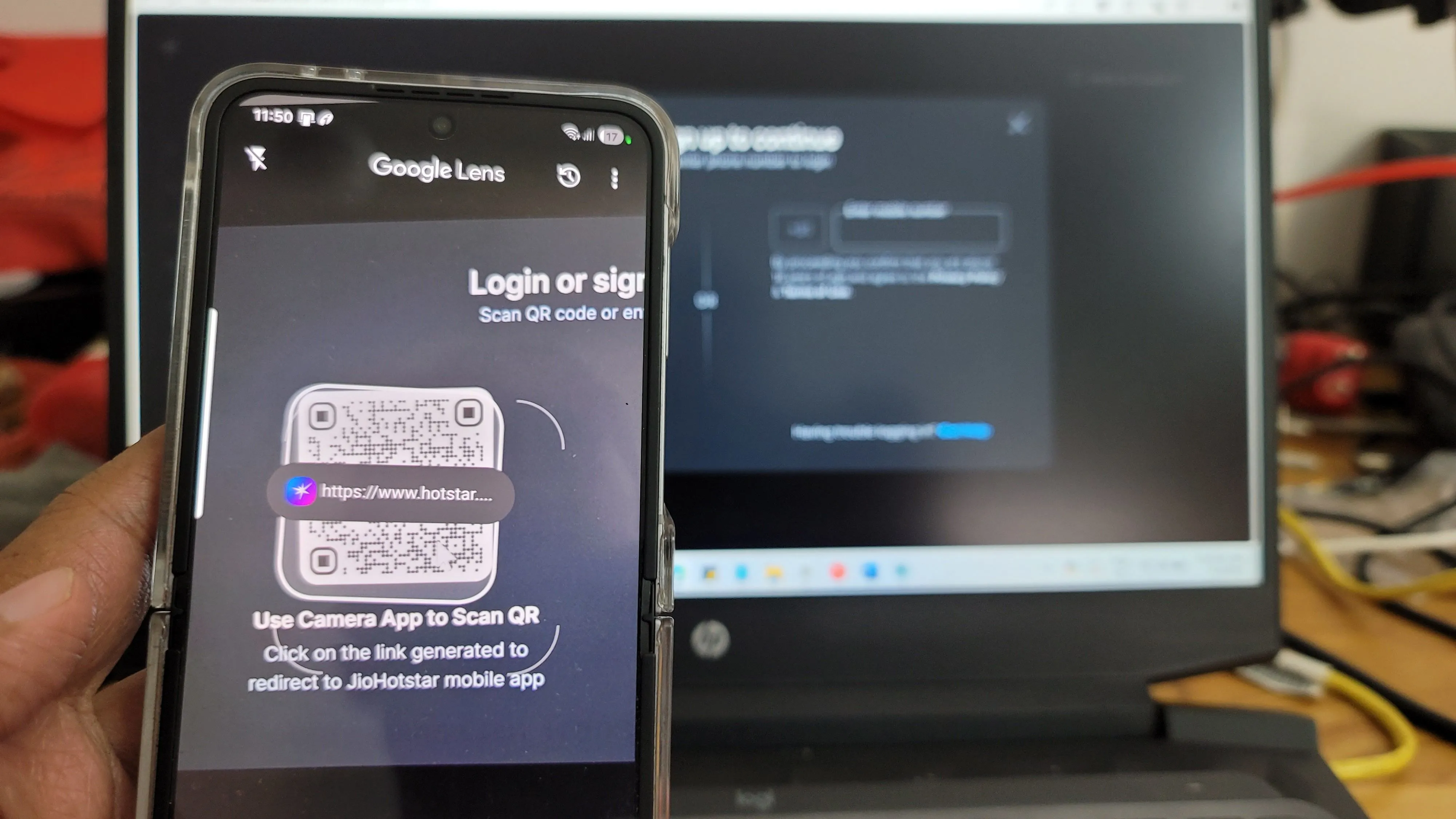 Google Lens quét mã QR để truy cập nội dung liên kết nhanh chóng