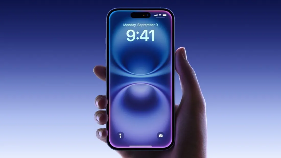 Hình ảnh Apple Intelligence đang được kích hoạt trên iPhone 16, liên quan đến vấn đề thiết bị nóng lên khi xử lý AI.