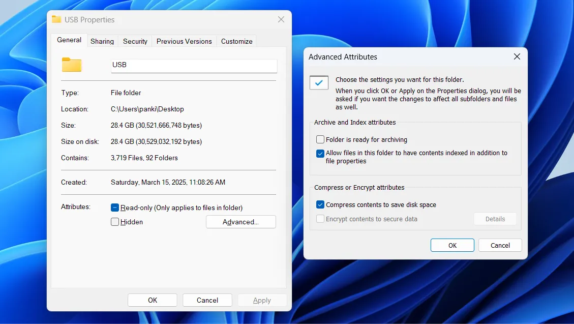 Hộp thoại thuộc tính thư mục hiển thị tùy chọn nén trên Windows 11