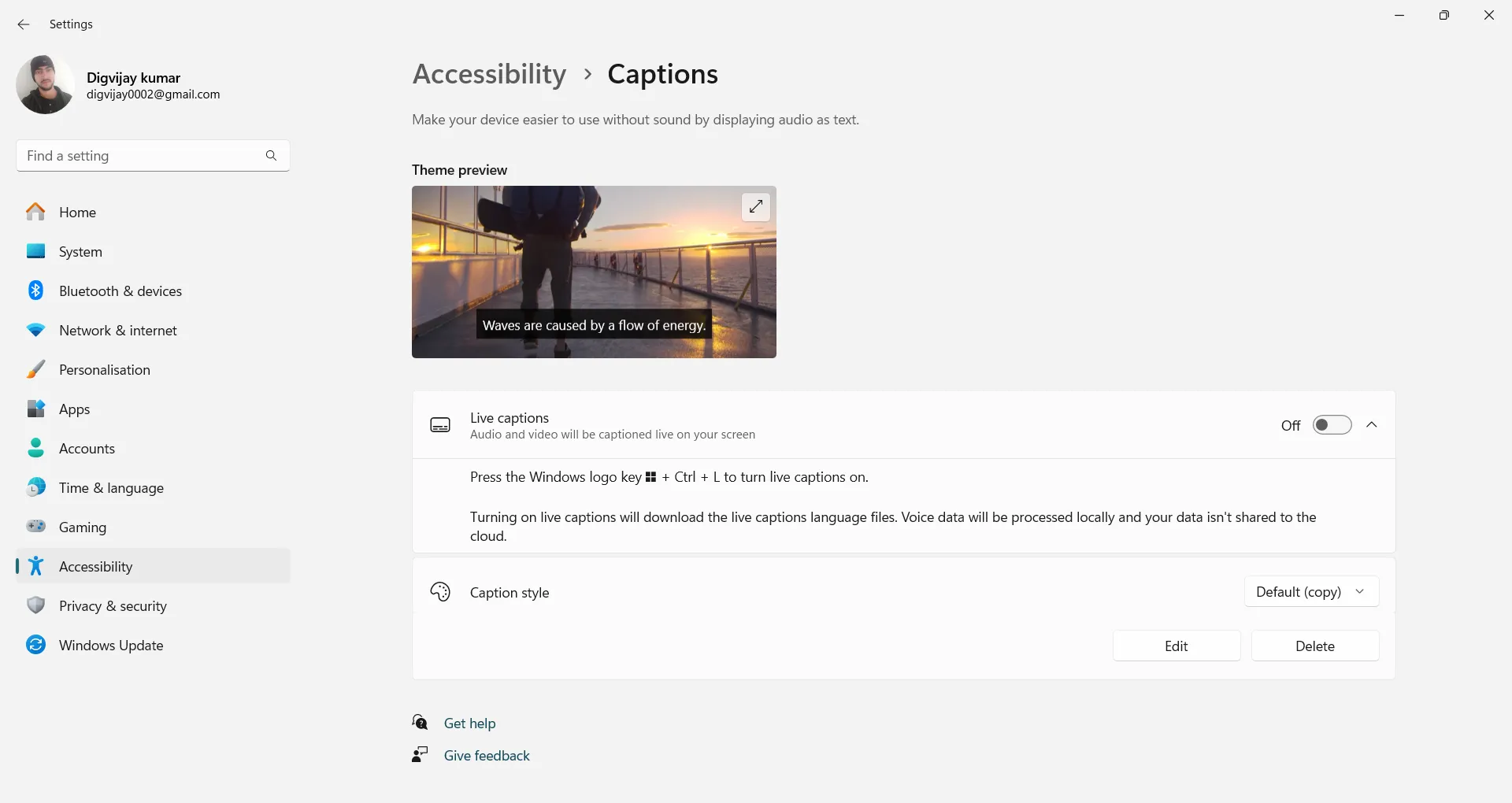 Hướng dẫn bật tính năng Phụ đề trực tiếp (Live Captions) trong cài đặt Trợ năng của Windows 11.