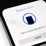 iPhone hiển thị thông báo gợi ý khi chạm gần thẻ NFC để kích hoạt tự động hóa.