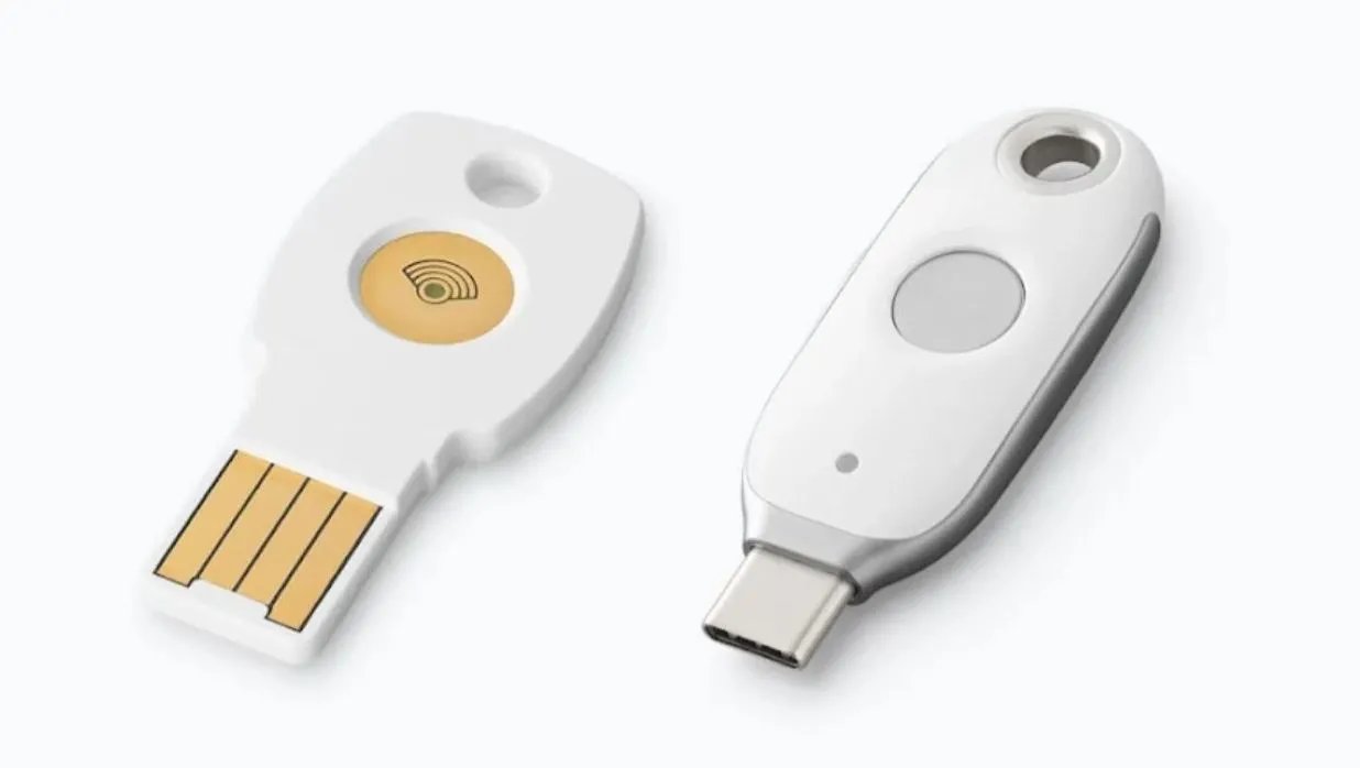 Khóa bảo mật Google Titan