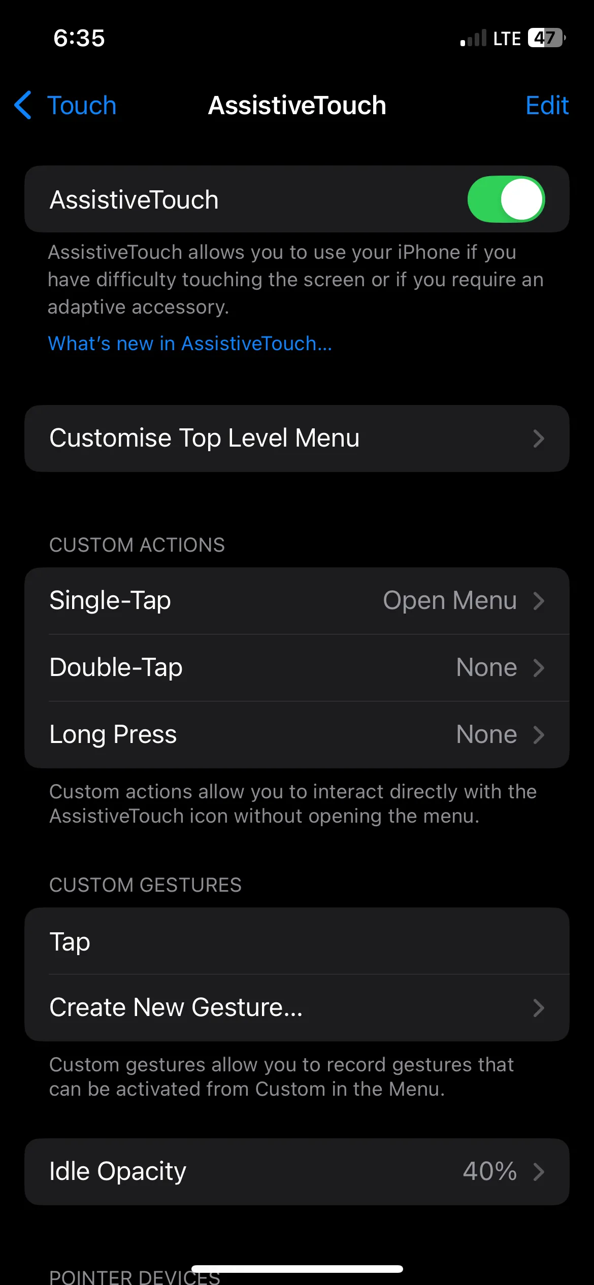 Kích hoạt AssistiveTouch trong phần Trợ năng của cài đặt iPhone