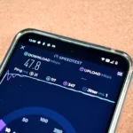 Kiểm tra tốc độ internet trên điện thoại bằng ứng dụng Ookla Speedtest, minh họa vấn đề mạng Wi-Fi yếu
