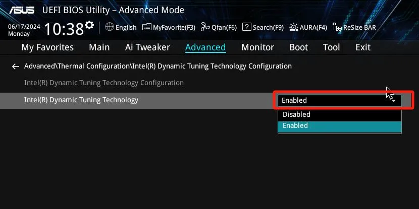 Màn hình BIOS/UEFI của ASUS hiển thị tùy chọn Intel Dynamic Tuning Technology (DTT) đã được kích hoạt