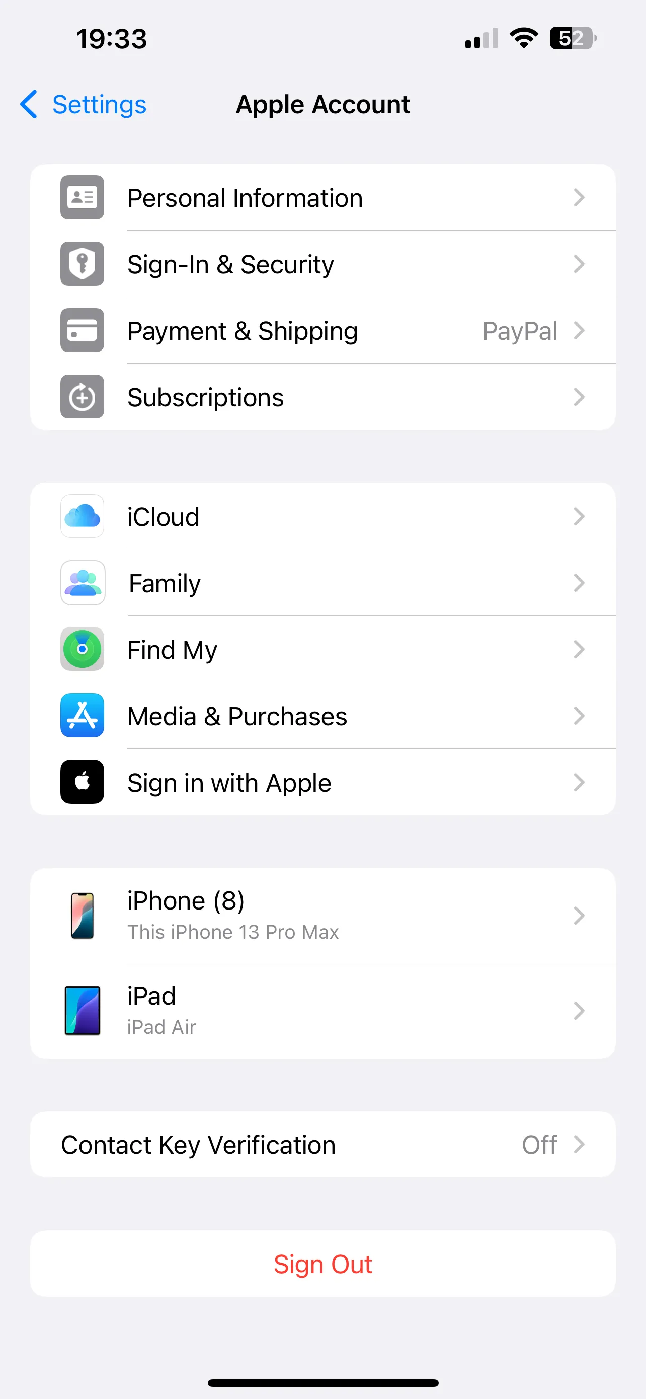 Màn hình cài đặt iCloud trên iPhone hiển thị tùy chọn sao lưu iCloud