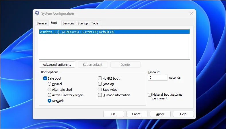 Màn hình desktop Windows 11 hiển thị tiện ích Cấu hình Hệ thống (MSConfig) với các tùy chọn quản lý khởi động, dịch vụ và công cụ chẩn đoán.