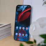 Màn hình khóa điện thoại Google Pixel 9 Pro với thông báo yêu cầu nhập mã PIN để mở khóa và truy cập dữ liệu, minh họa trạng thái bảo mật BFU.