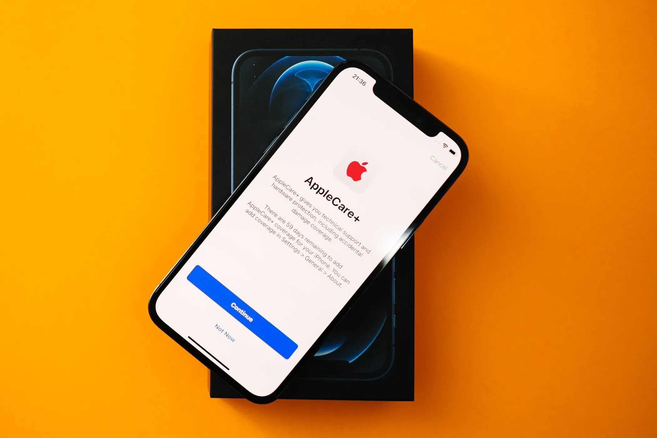 Màn hình quản lý các gói bảo hiểm AppleCare+ trên iPhone trong ứng dụng Cài đặt