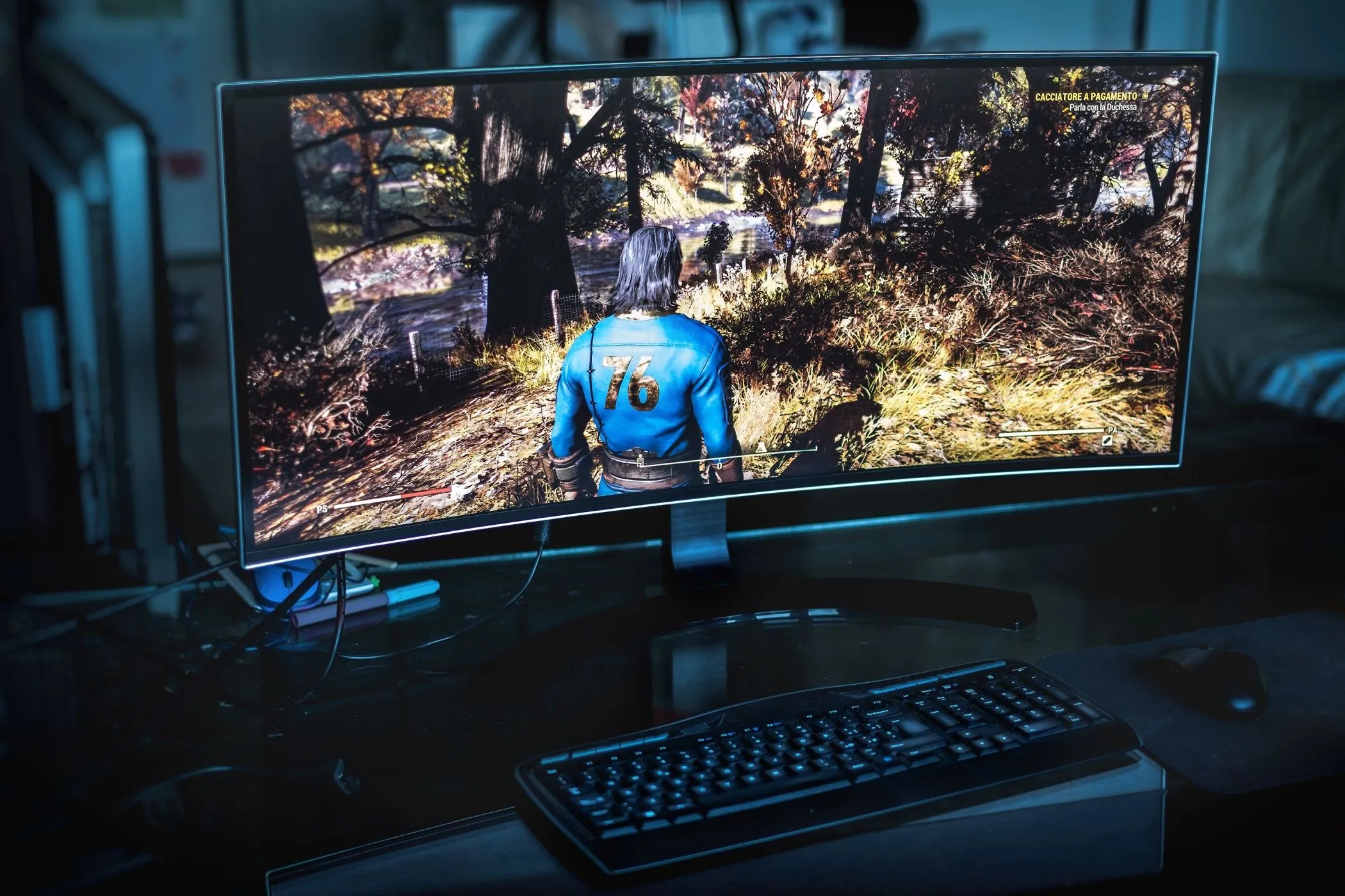 Màn hình siêu rộng hiển thị game Fallout 76
