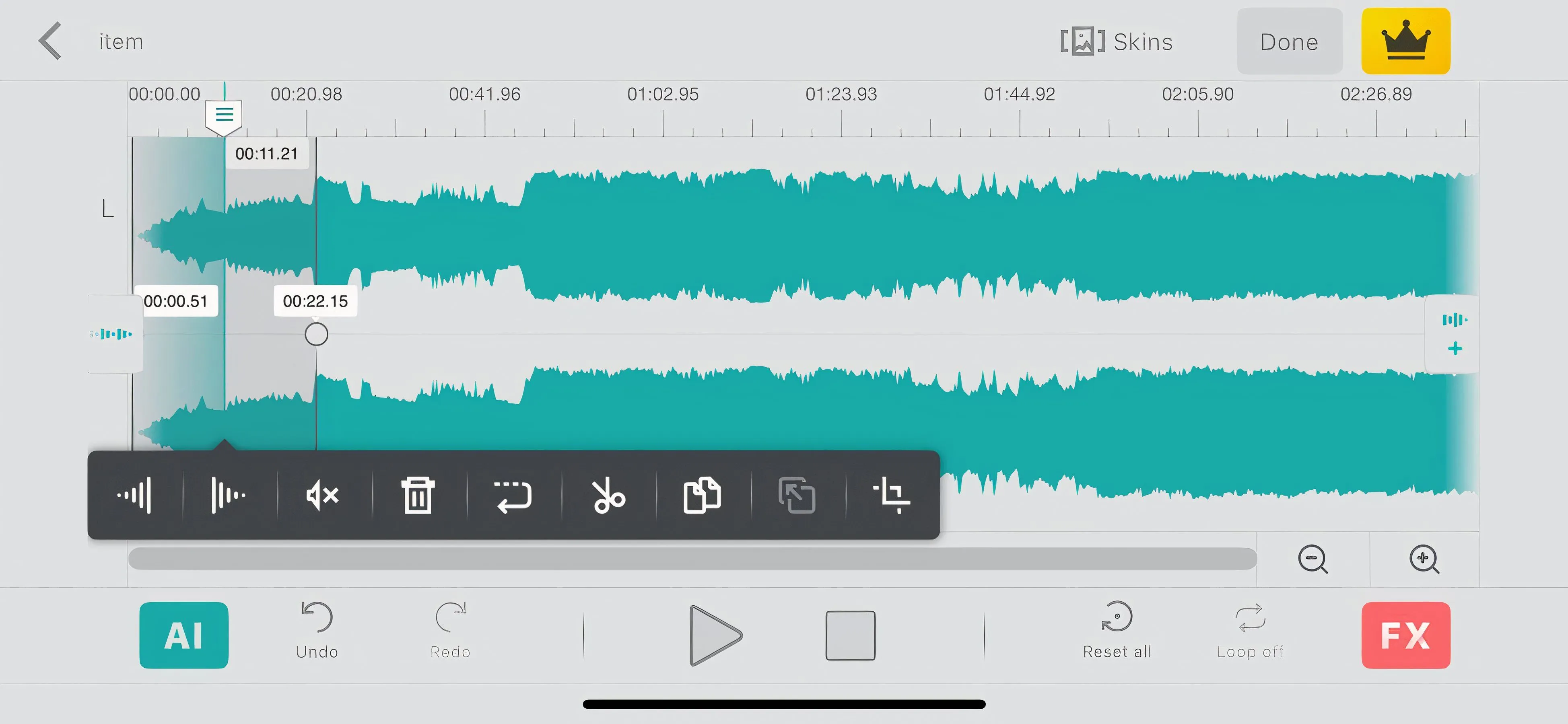 Màn hình ứng dụng Audio Editor Tool trên iPhone với các tùy chọn chỉnh sửa và biểu tượng fade in/out.