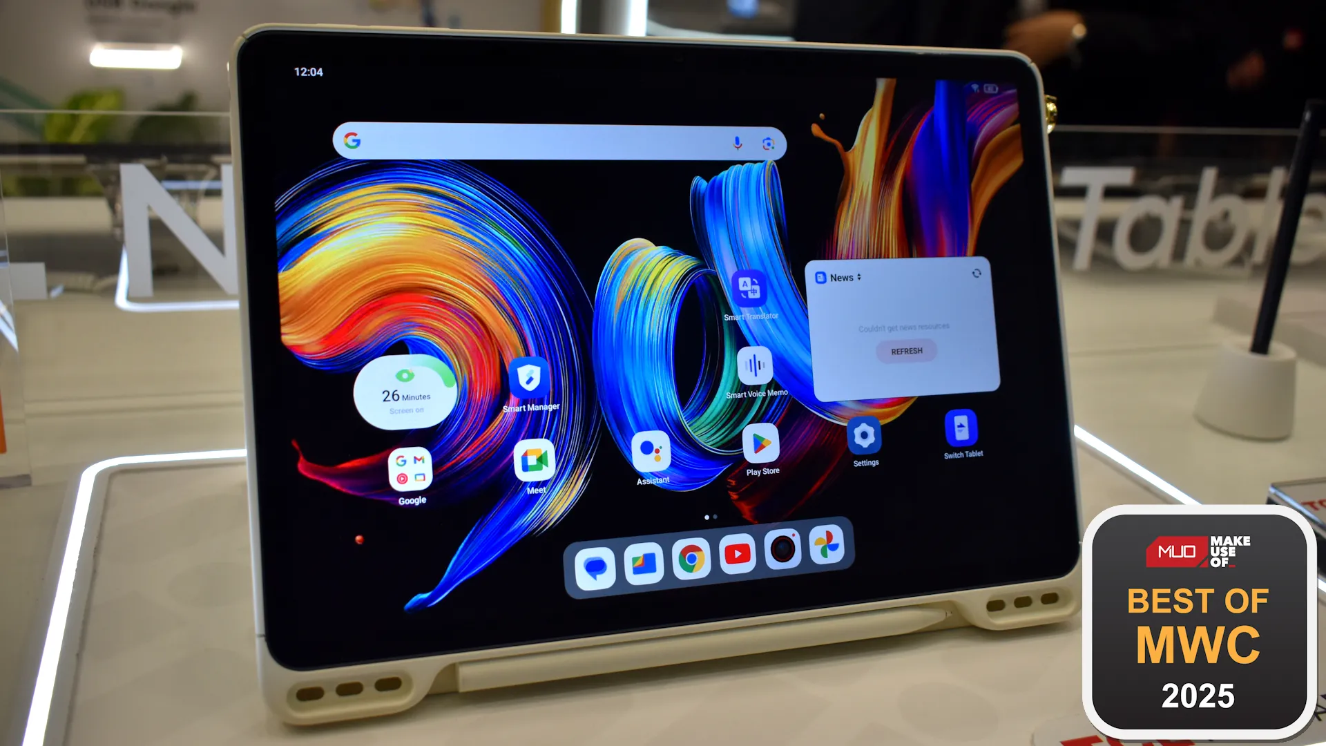 Máy tính bảng TCL Nxtpaper 11 Plus với màn hình công nghệ Nxtpaper 4.0 tại triển lãm MWC 2025.