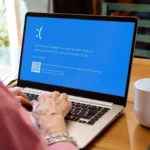 Máy tính Windows báo lỗi màn hình xanh chết chóc khi người dùng đang sử dụng