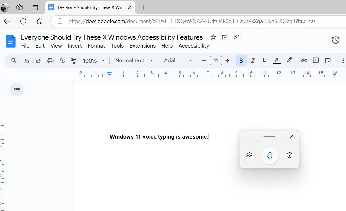 Menu gõ bằng giọng nói của Windows 11 trong tài liệu Google Docs