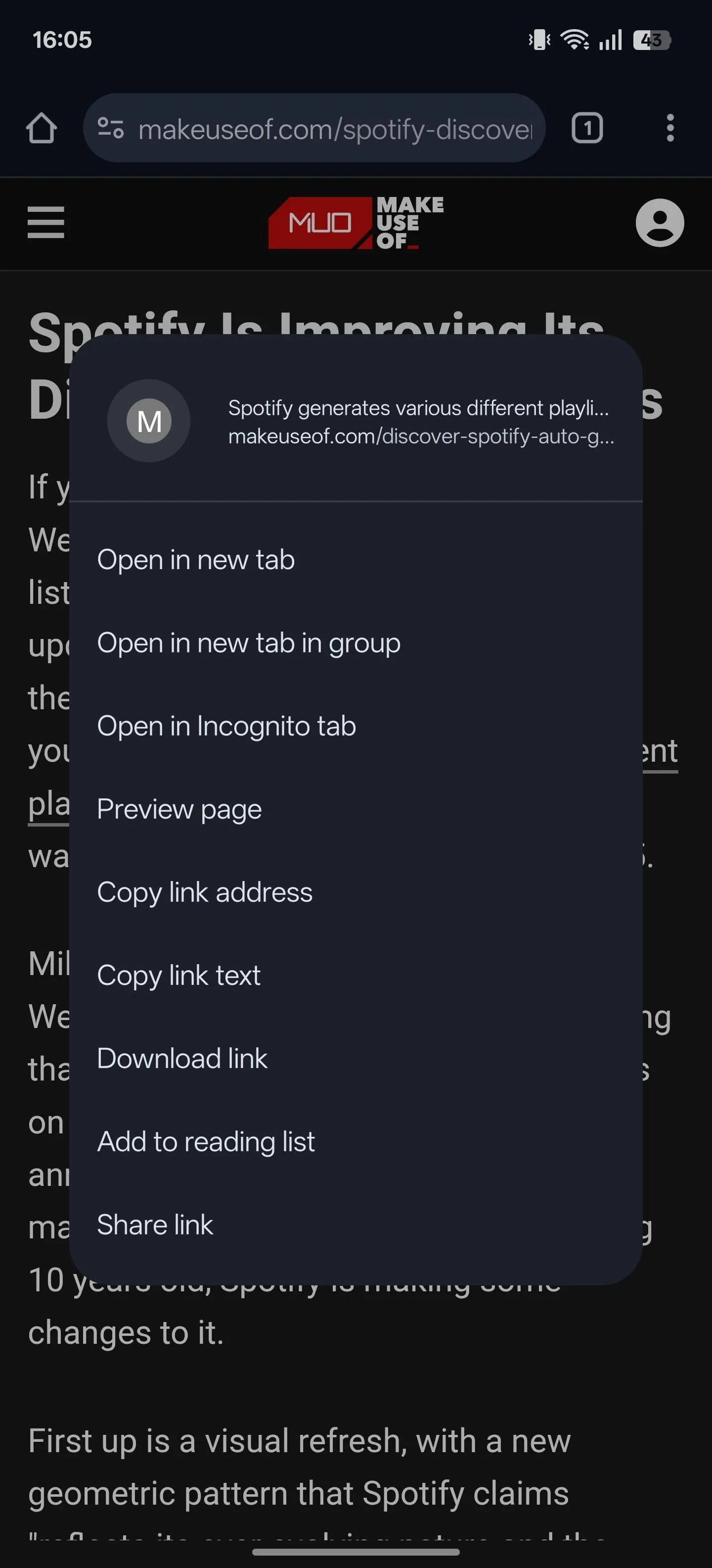 Menu ngữ cảnh hiển thị tùy chọn &quot;Preview page&quot; khi nhấn giữ vào một liên kết trên Chrome Android.