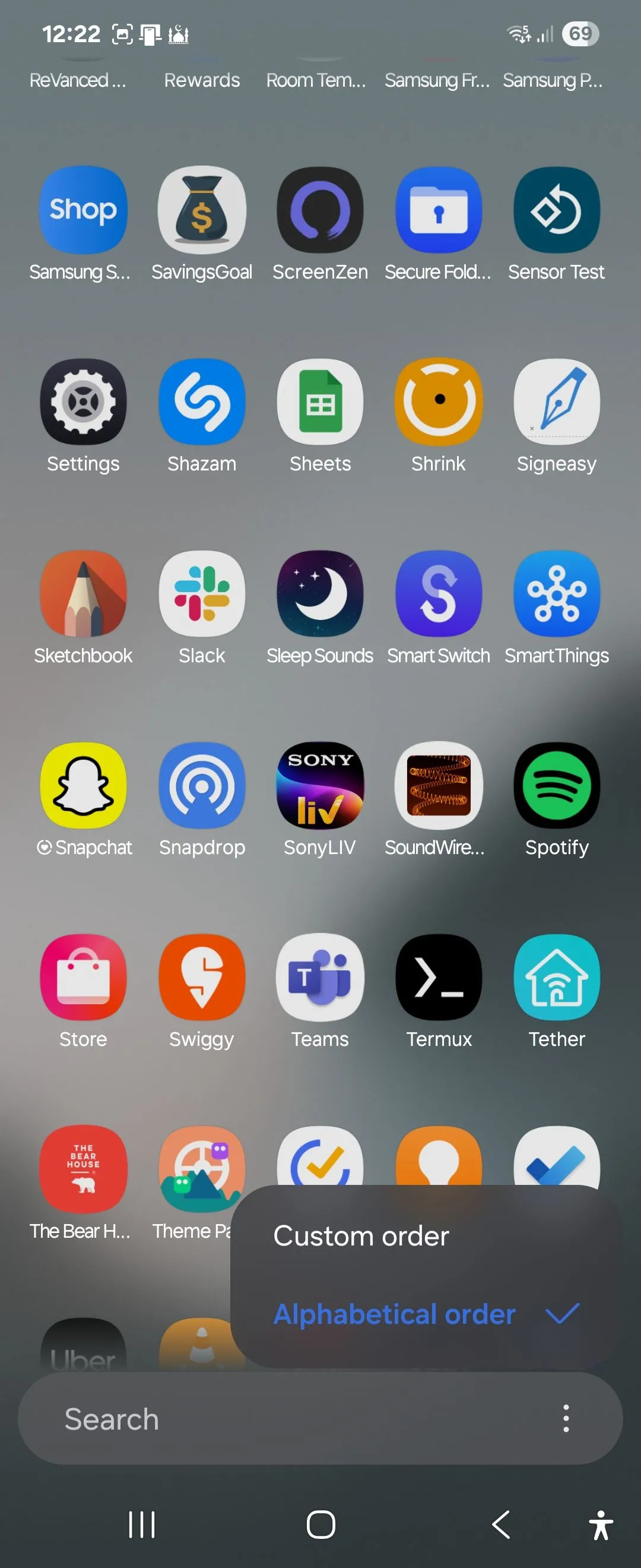 Menu tùy chọn sắp xếp ứng dụng để kích hoạt ngăn kéo ứng dụng dọc trên Samsung Galaxy Z Flip 6 One UI 7
